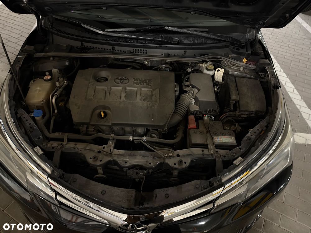Toyota Corolla - 11