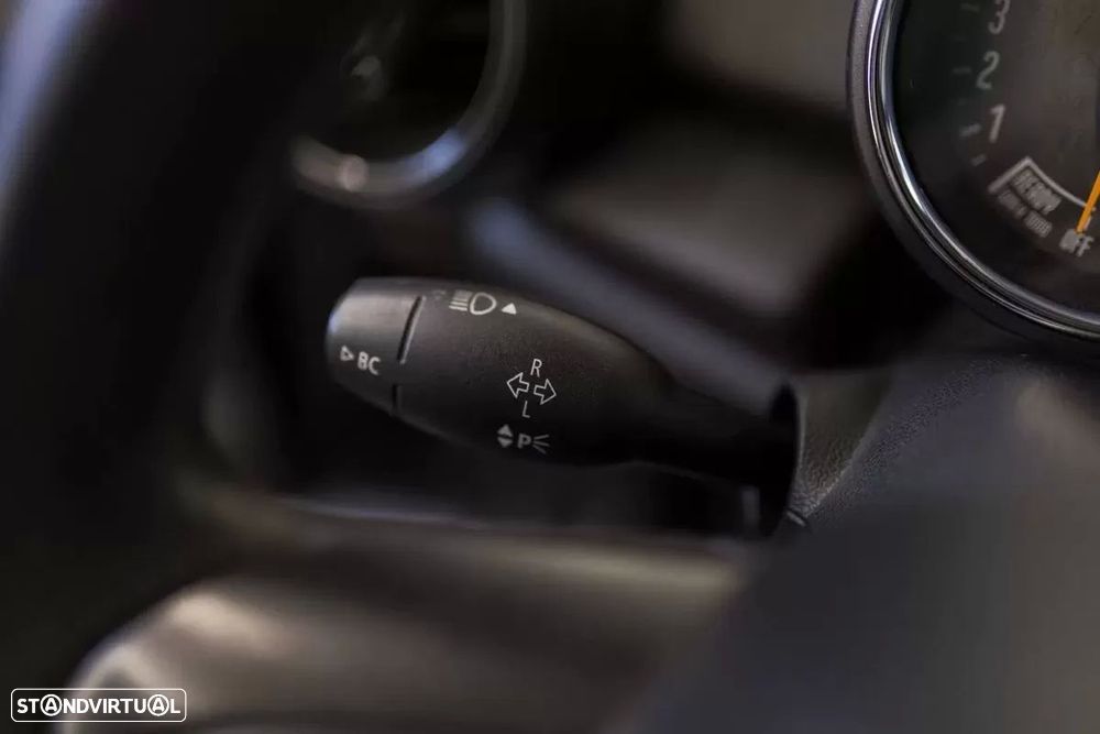 MINI 3 Portas Cooper D - 15