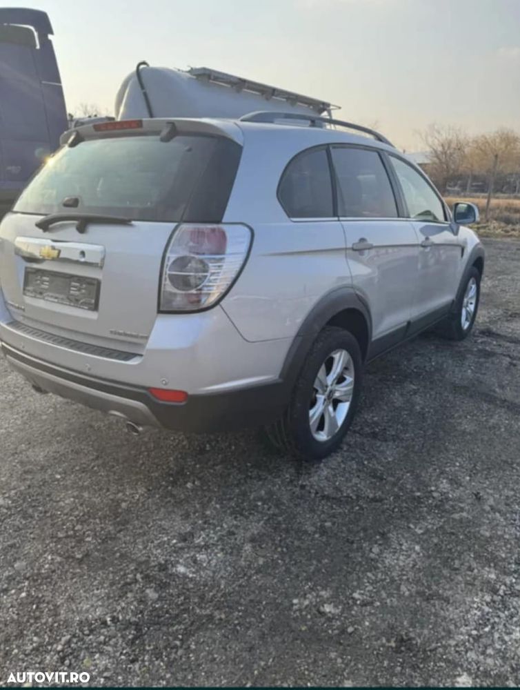 Chevrolet Captiva 2.0 4WD 7 Sitzer Automatik LT Exclusive - 4