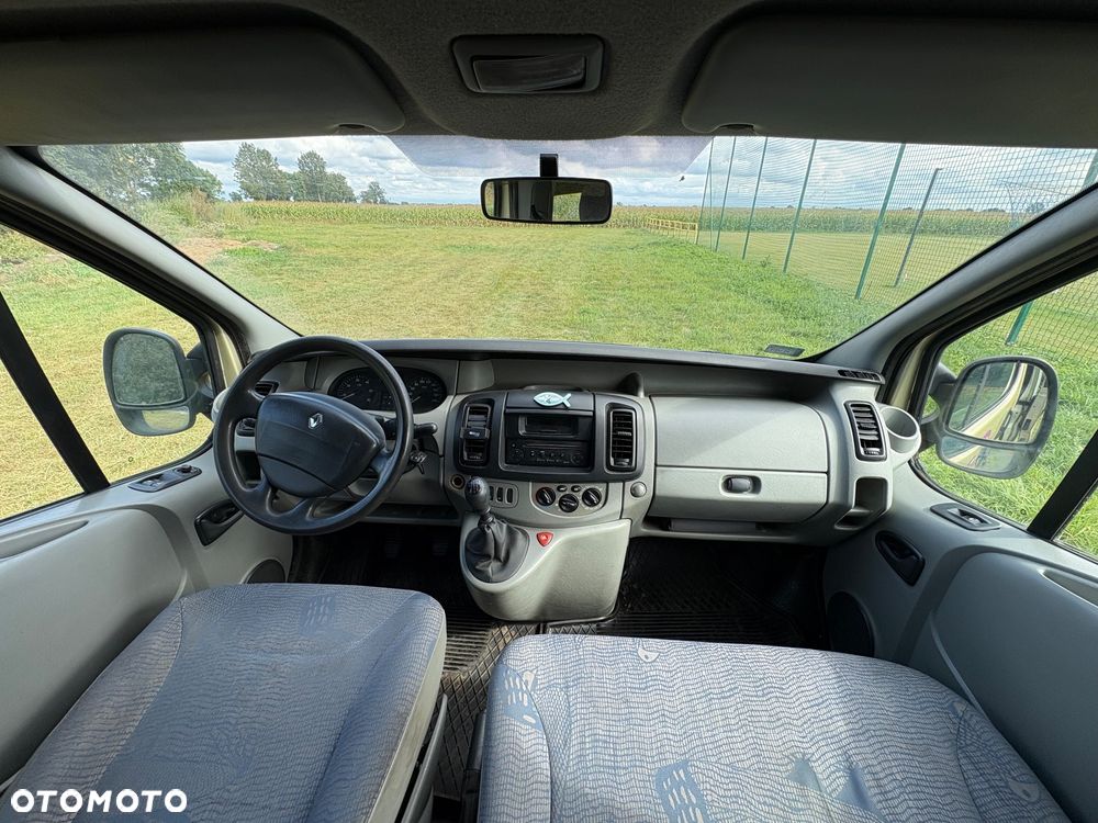 Renault Trafic - 10