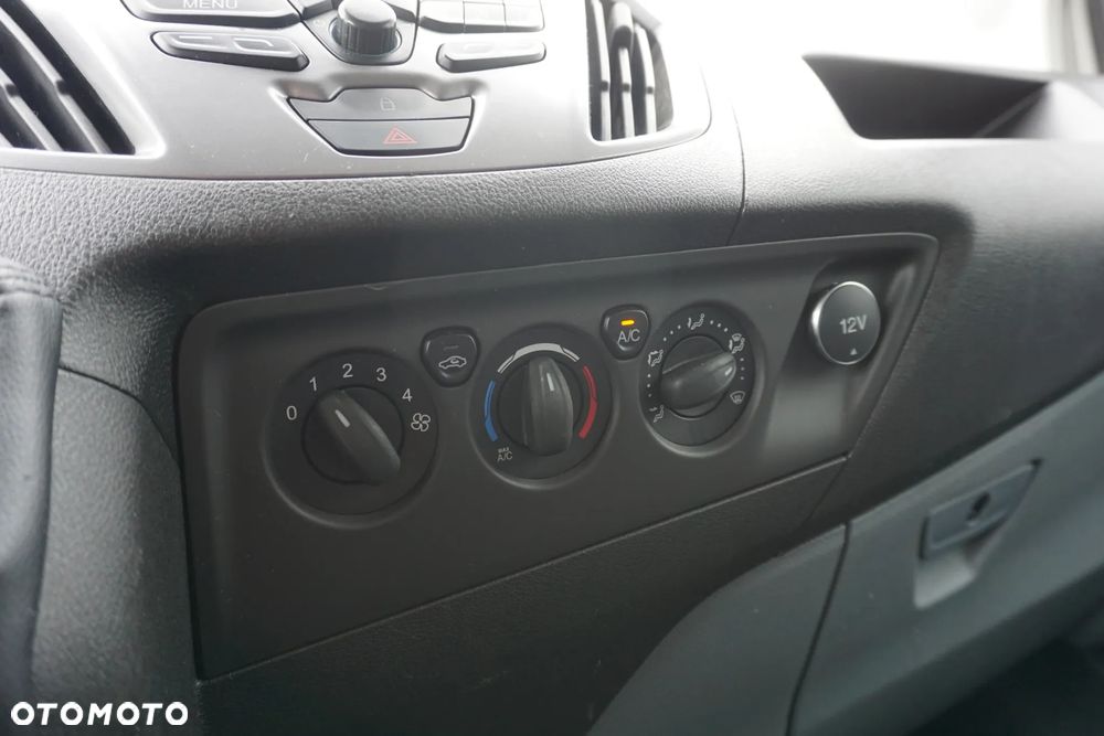 Ford Transit Custom L1H1 270 2,2TDCI 125KM - 12