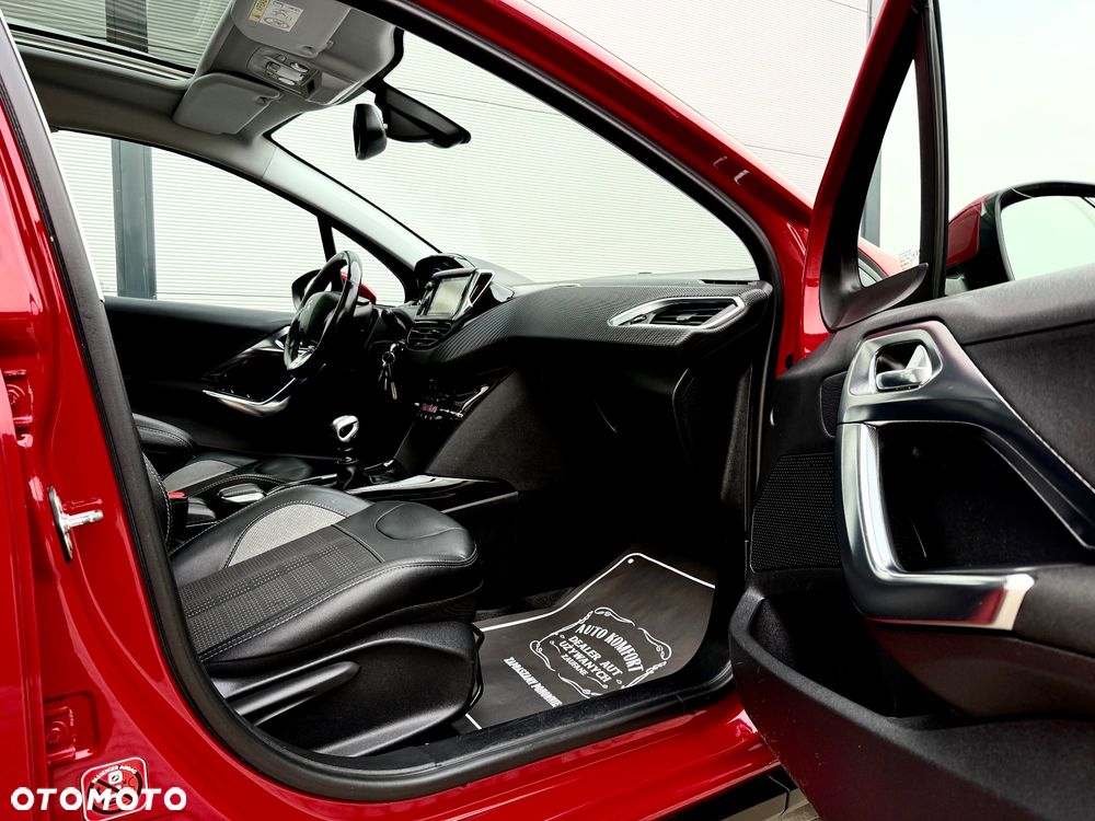 Peugeot 2008 1.6 BlueHDi Allure S&S - 31