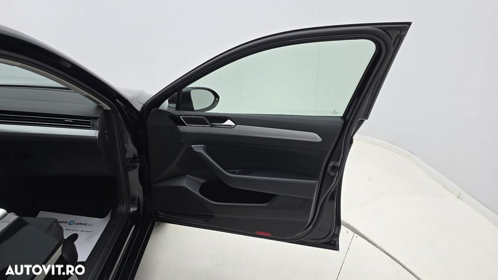Volkswagen Passat 2.0 TDI DSG Comfortline - 18