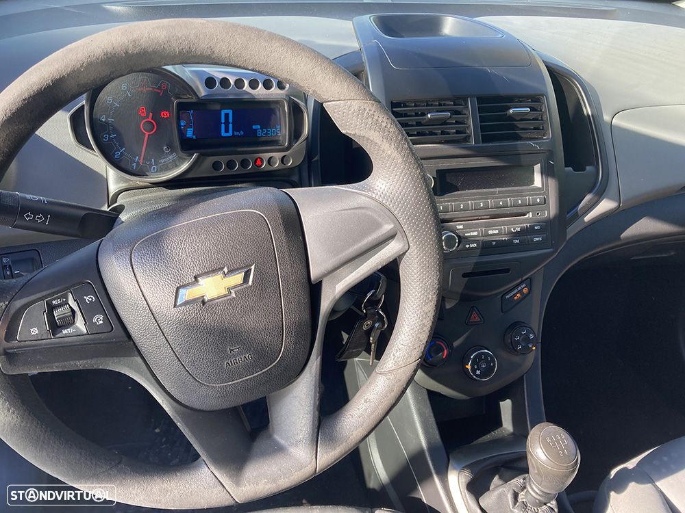 Chevrolet Aveo 1.2 LS - 6