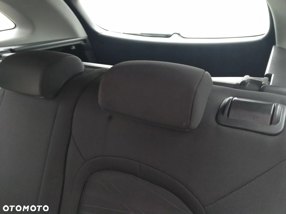 Kia Ceed 1.6 GDI Smart Plus - 19