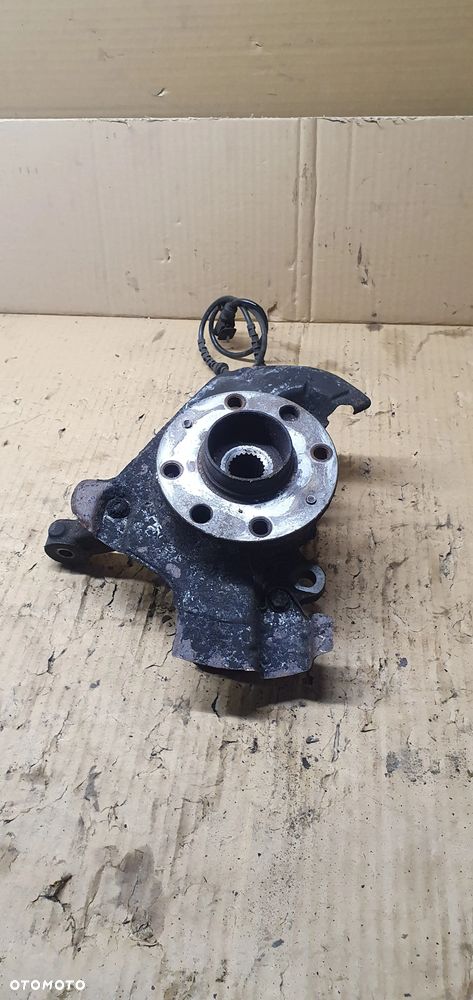 Zwrotnica prawy przód przednia prawa Fiat Punto EVO 1.4 8V - 2
