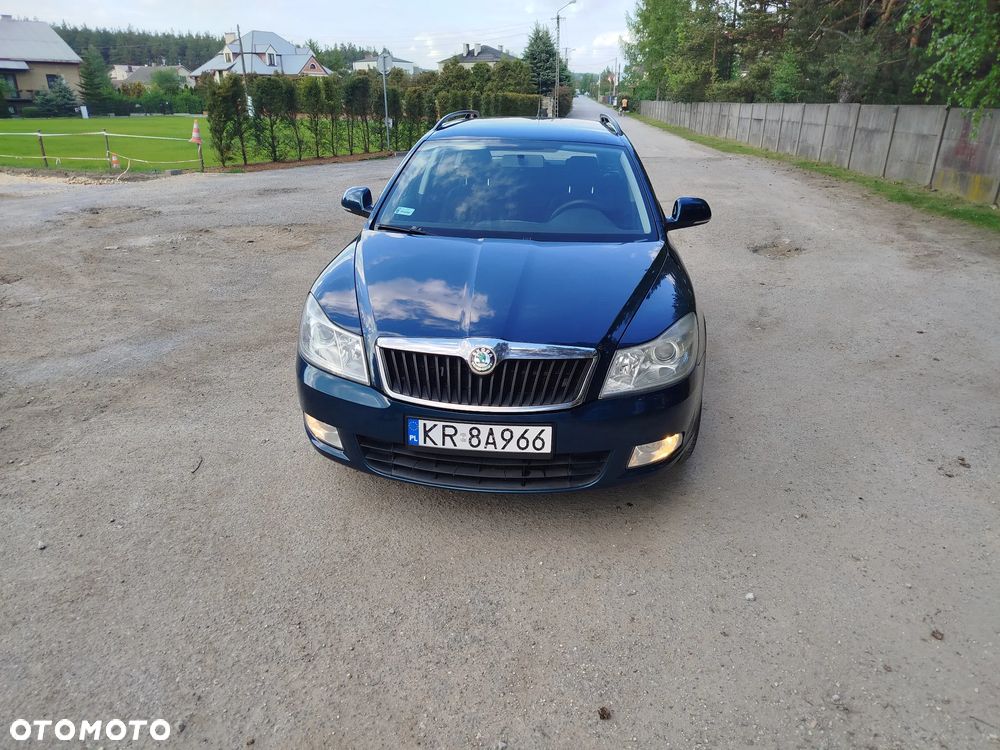 Skoda Octavia 1.6 TDI Ambiente - 2