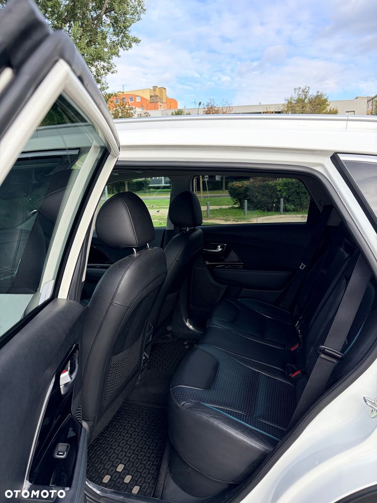 Kia Niro 64kWh XL - 12