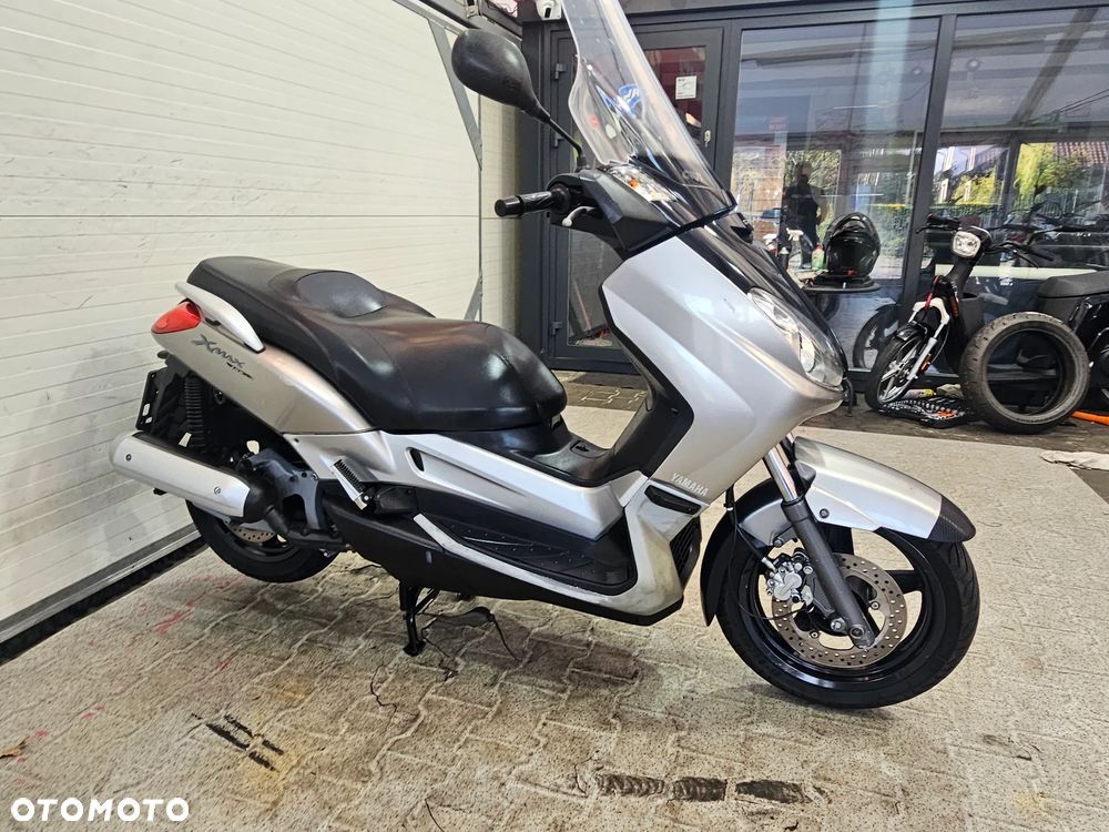 Yamaha X-max - 3