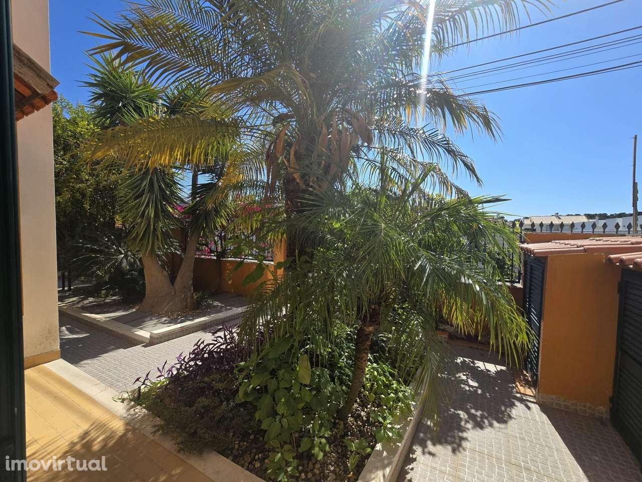 Moradia T4 para arrendamento — mobilada e equipada, com piscina e jard - Grande imagem: 2/33