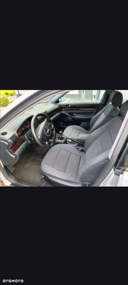 Audi A4 Limousine - 5