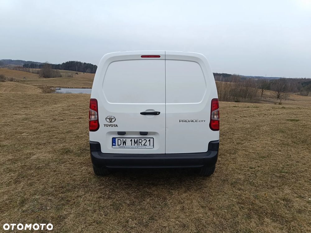Toyota ProAce - 10