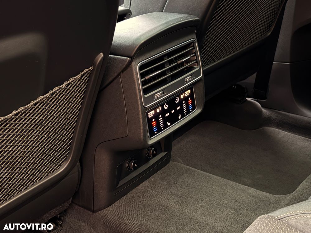 Audi Q8 55 TFSI quattro Tiptronic MHEV - 13
