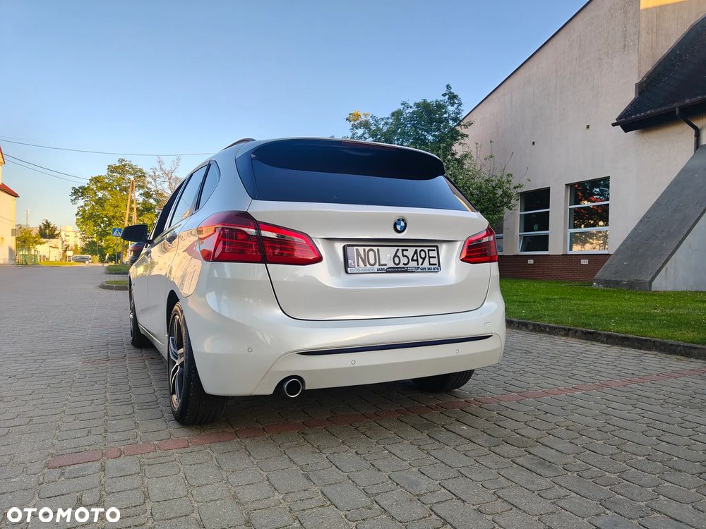 BMW Seria 2 218d Sport - 37