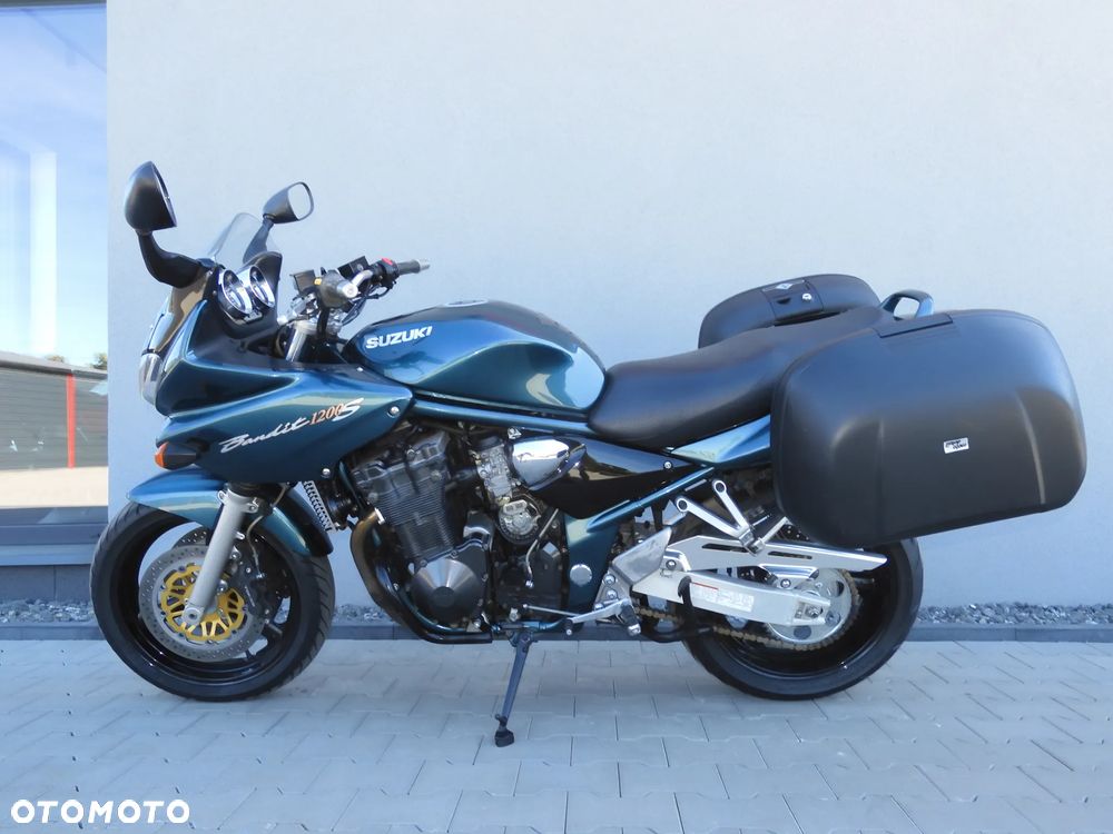 Suzuki Bandit - 25