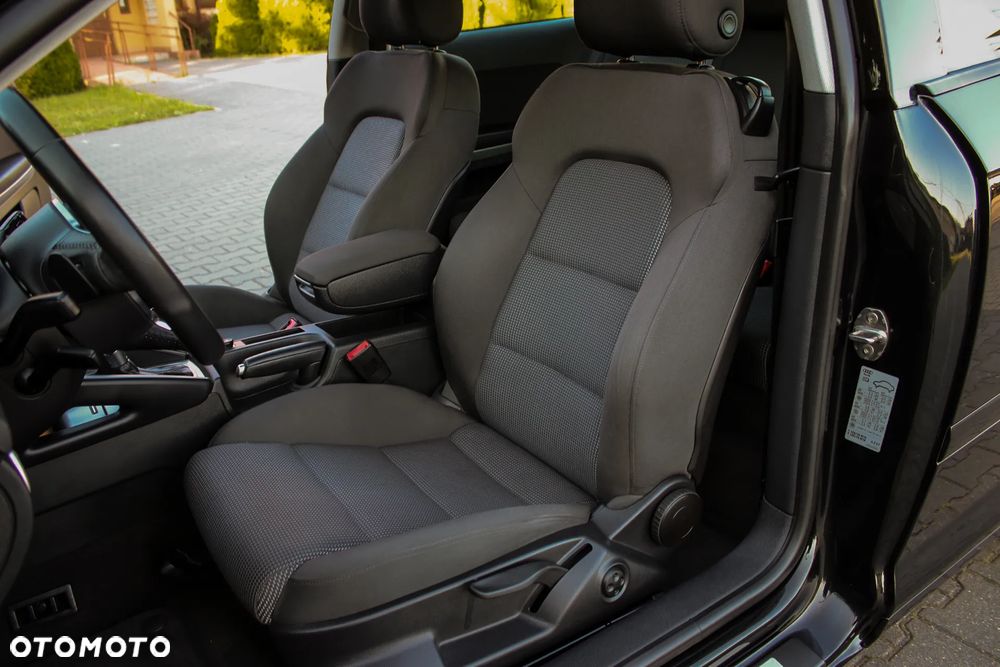 Audi A3 3-drzwiowe 1.4 TFSI S tronic S line Sportpaket - 27