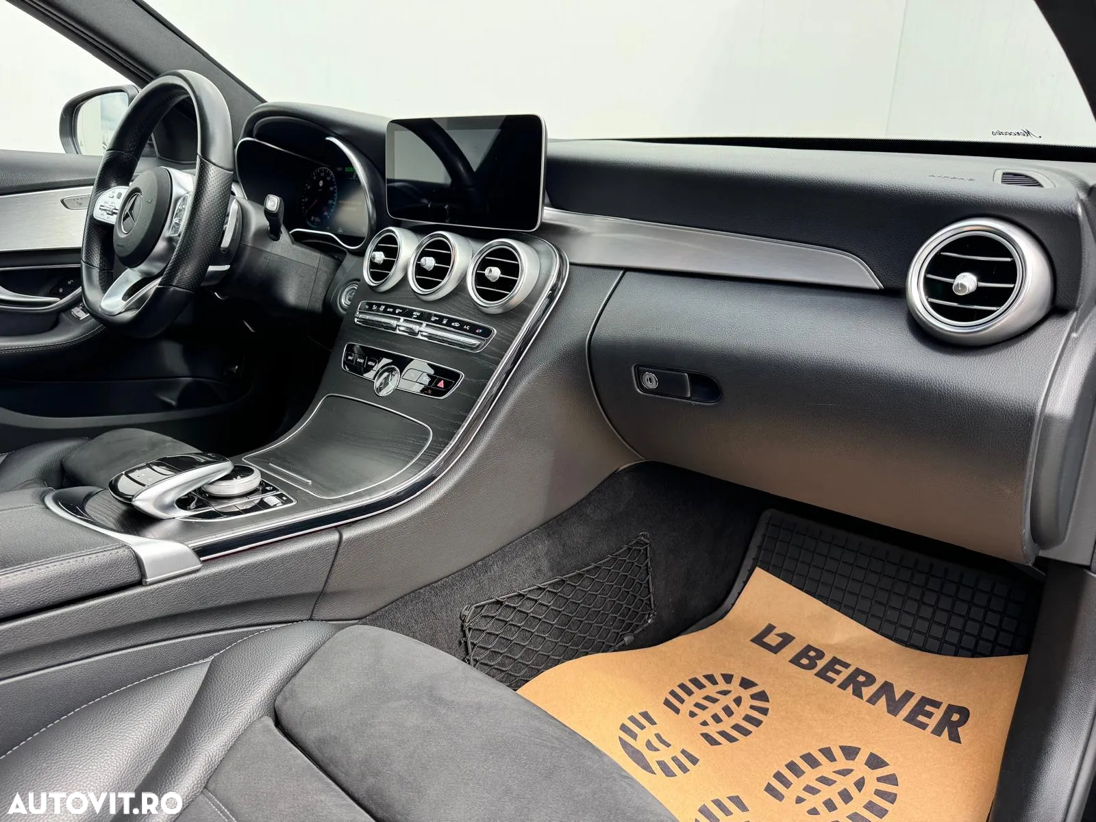Mercedes-Benz C 300 de 9G-TRONIC AMG Line - 14