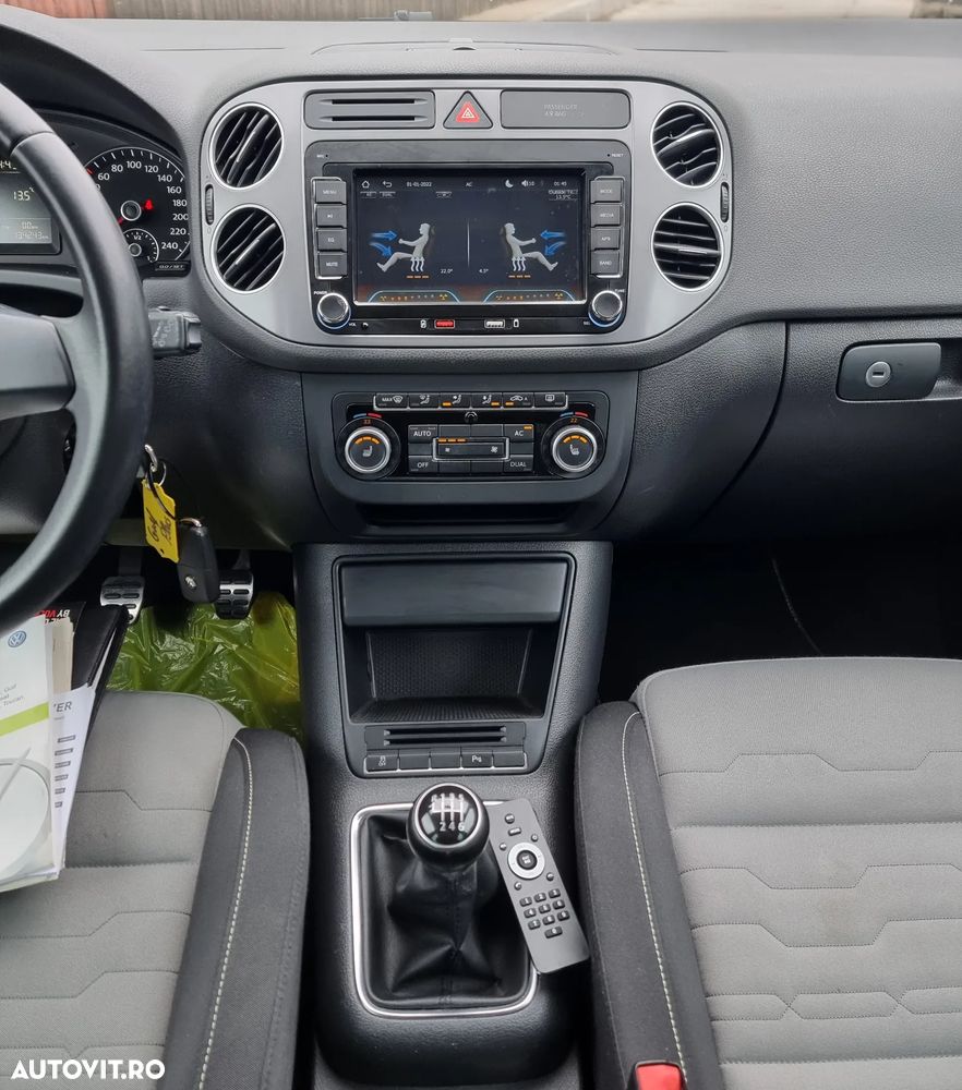 Volkswagen Golf - 22