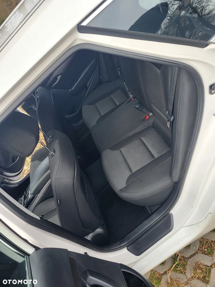 Hyundai i40 i40cw 1.6 Fifa World Cup Edition - 30