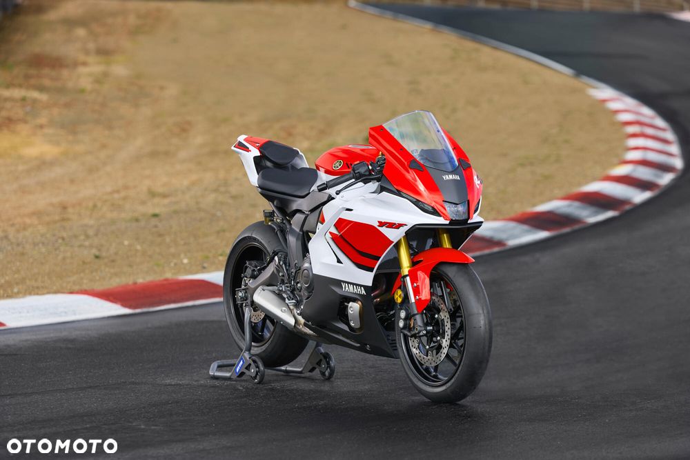 Yamaha R7 - 2