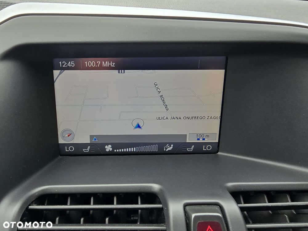 Volvo XC 60 D3 Momentum - 33