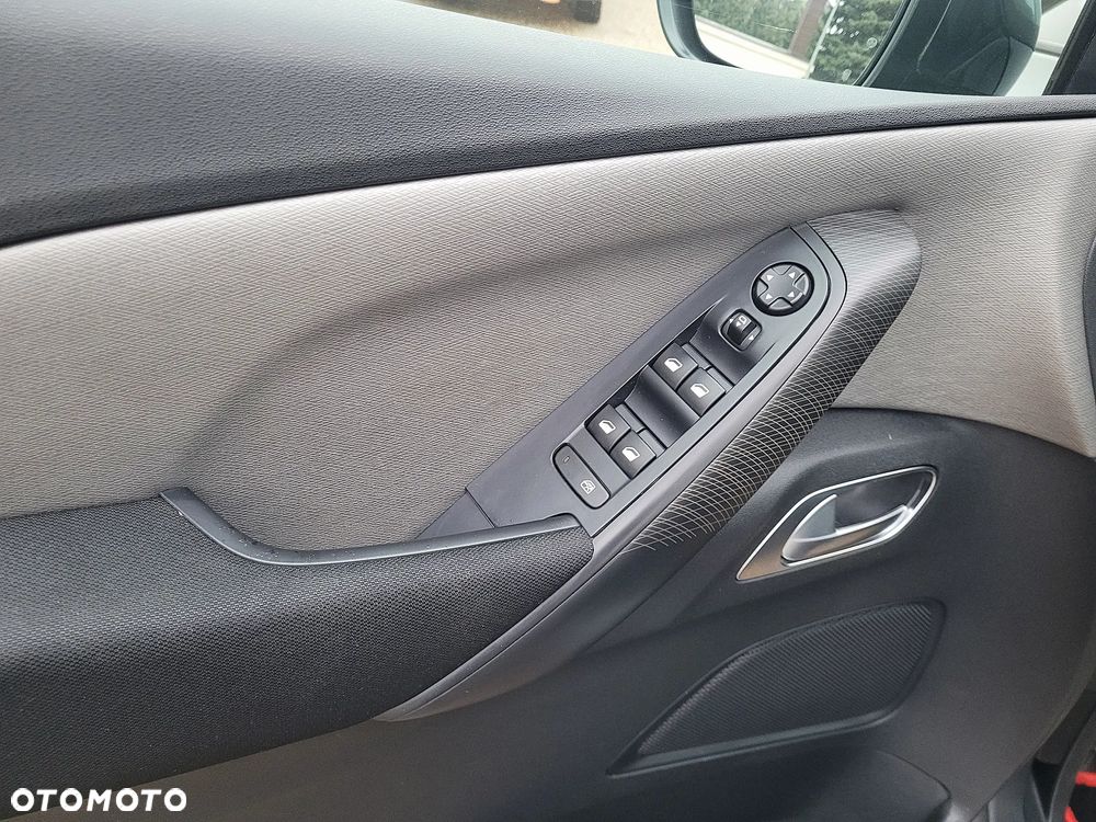Citroën C4 Picasso 1.6 e-HDi Exclusive - 25