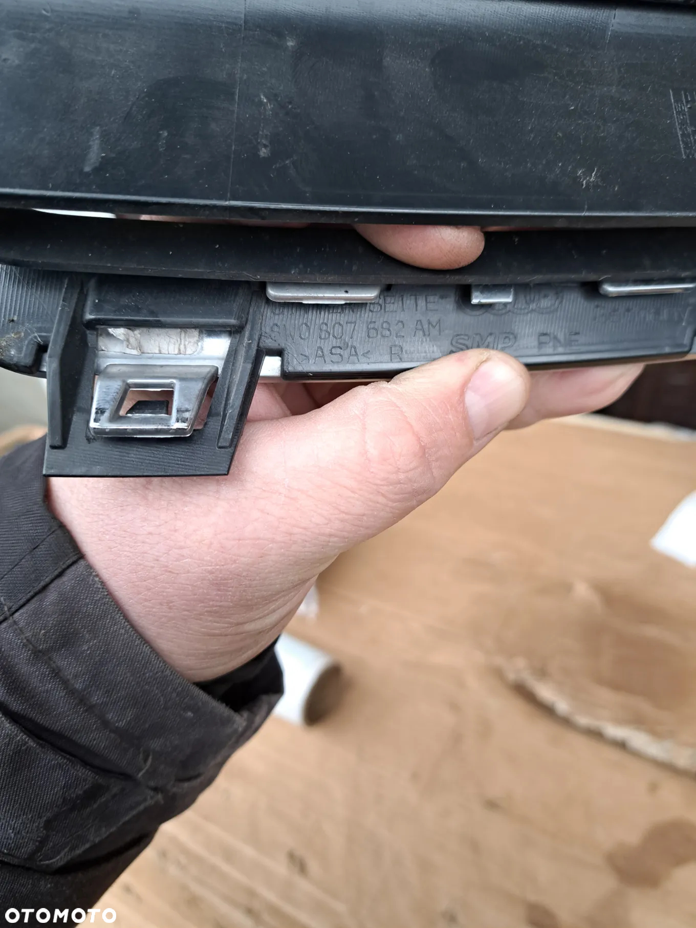 Prawa kratka Audi A4 A-4 B9 Lift S-Line 8W0807682AM - 11