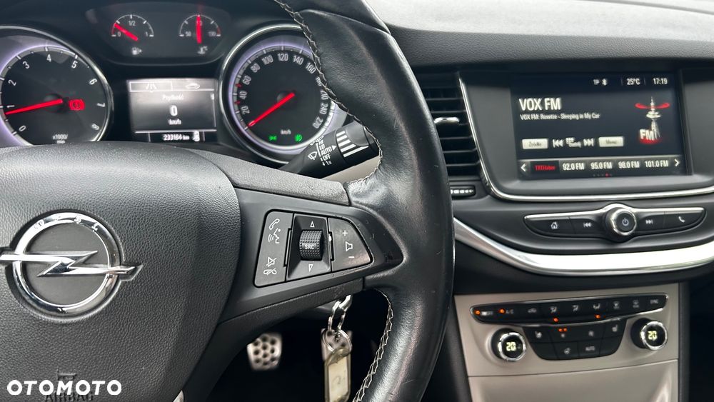 Opel Astra 1.4 Turbo Edition - 13