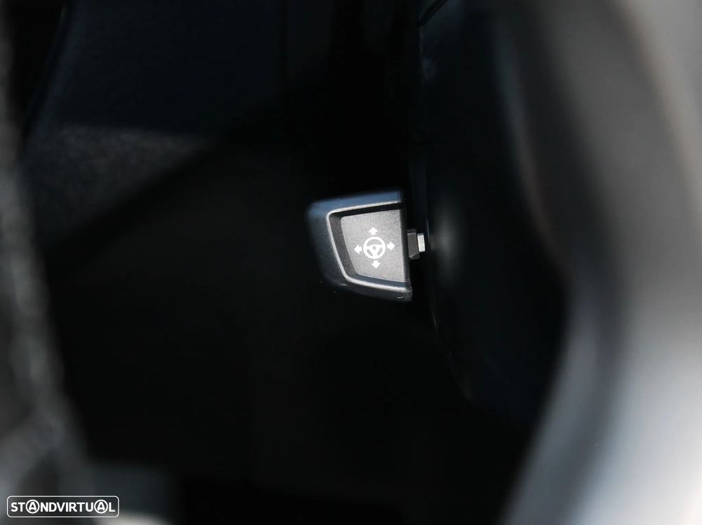 BMW 540 d xDrive Pack Desportivo M Auto - 32