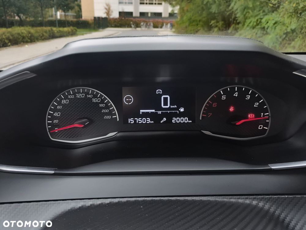 Peugeot 208 1.2 PureTech Like S&S - 6