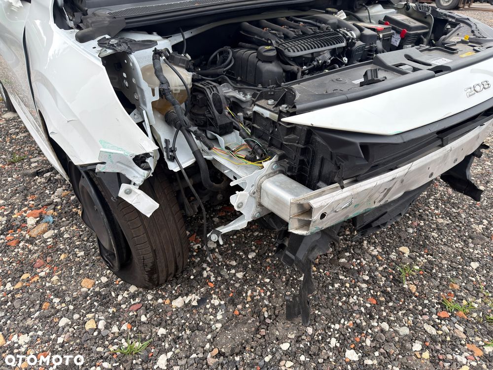 Peugeot 208 - 7
