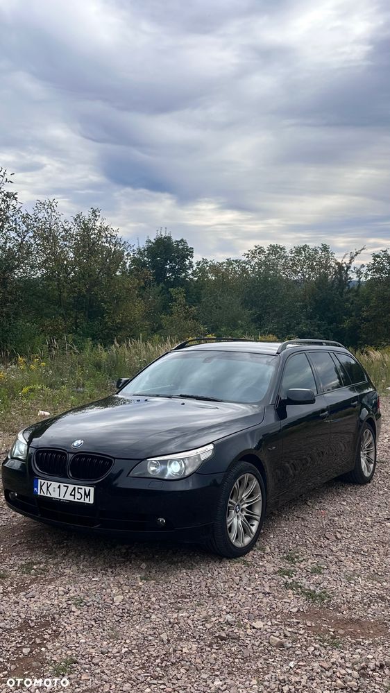 BMW Seria 5 525d - 26