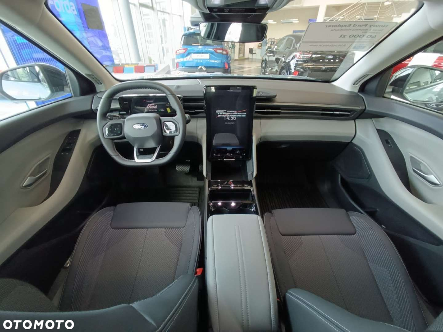 Ford Explorer - 11