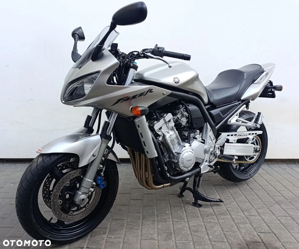 Yamaha FZS - 3