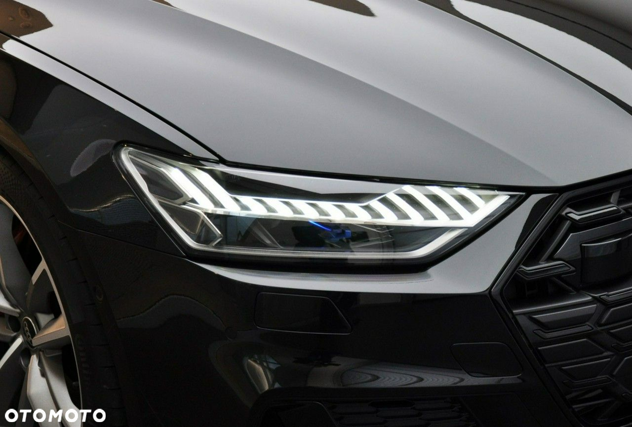 Audi A7 - 8