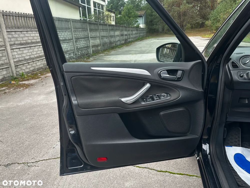 Ford S-Max 1.8 TDCi Ambiente - 17