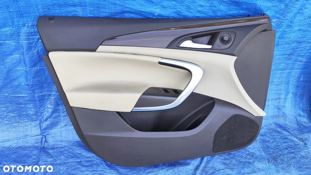 BOCZKI TAPICERKA BOCZEK DRZWI LEWY PRAWY PRZÓD TYŁ SKÓRA BEŻOWY KREMOWY BRĄZOWY LISTWY OZDOBNE DEKORY KOMPLET OPEL INSIGNIA A EUROPA - 2