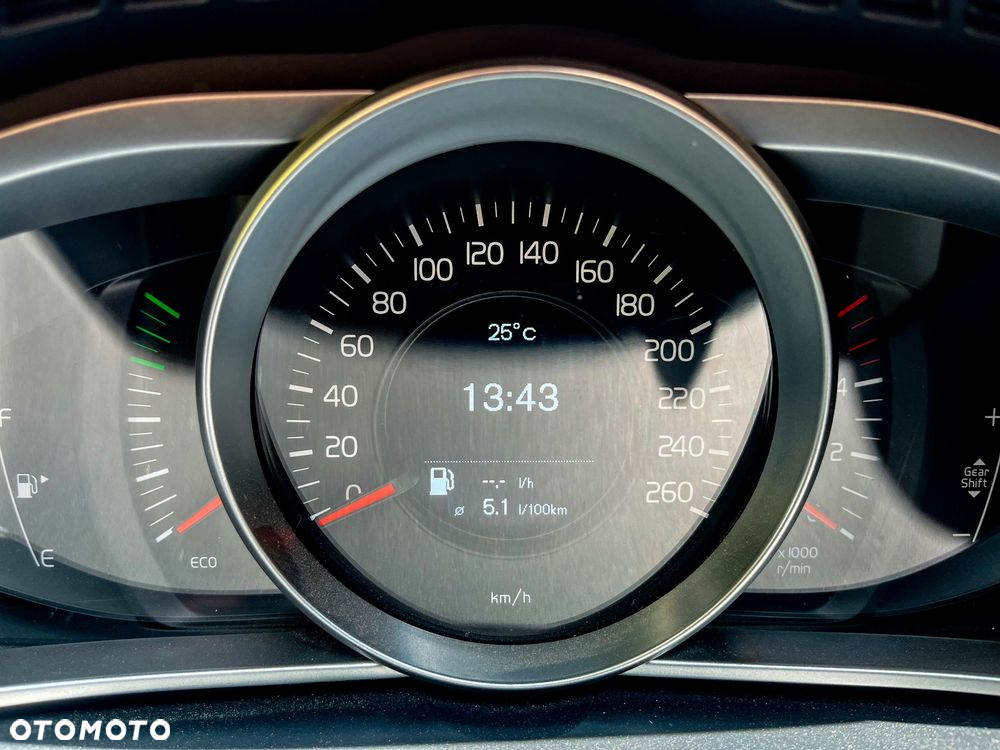 Volvo V40 D3 Momentum - 15