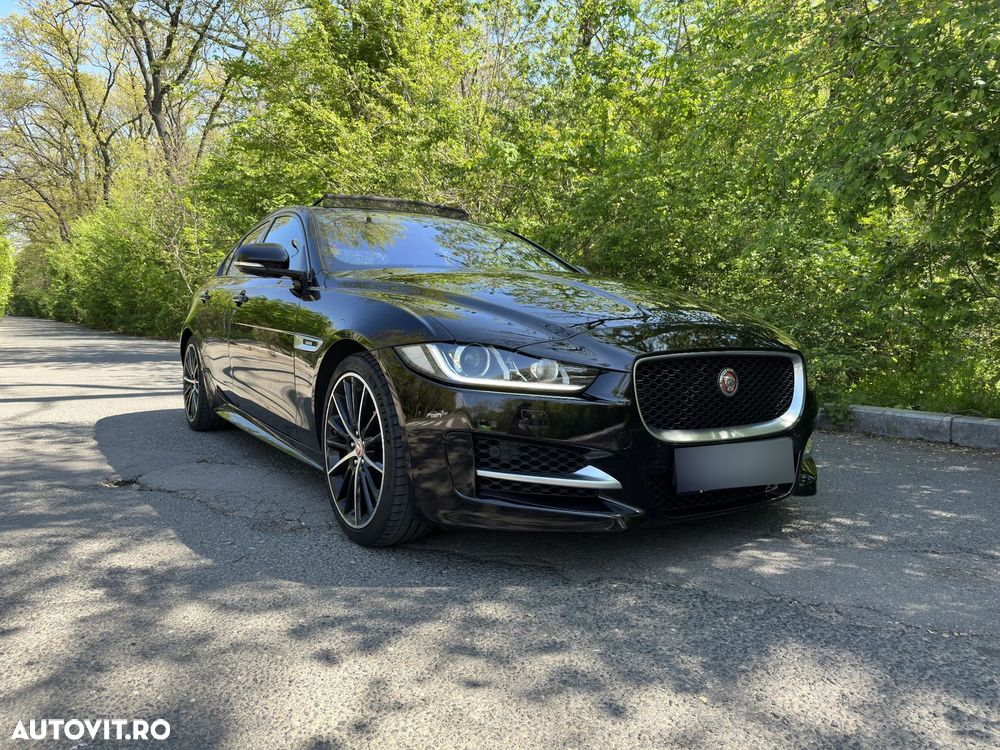 Jaguar XE 2.0 Portfolio - 4