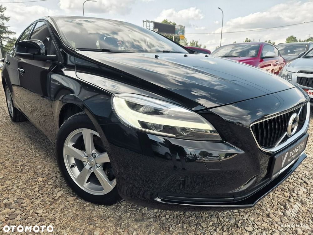 Volvo V40 T2 Momentum - 2