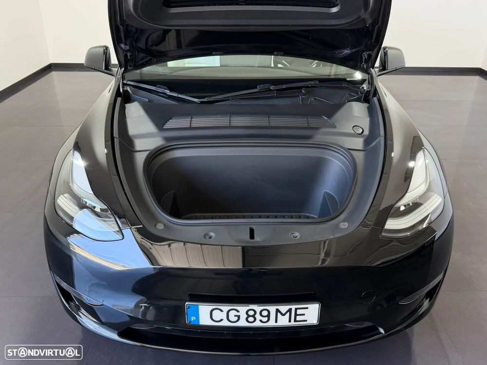 Tesla Model Y Performance Dual Motor AWD - 46