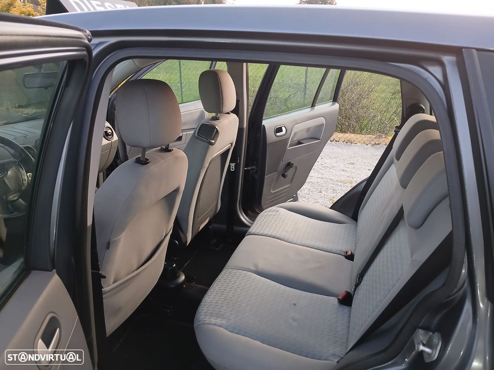 Ford Fusion 1.4 TDCI + - 7