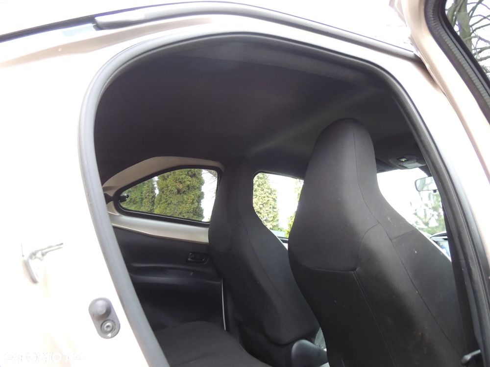 Toyota Aygo X 1.0 VVT-i Style - 27