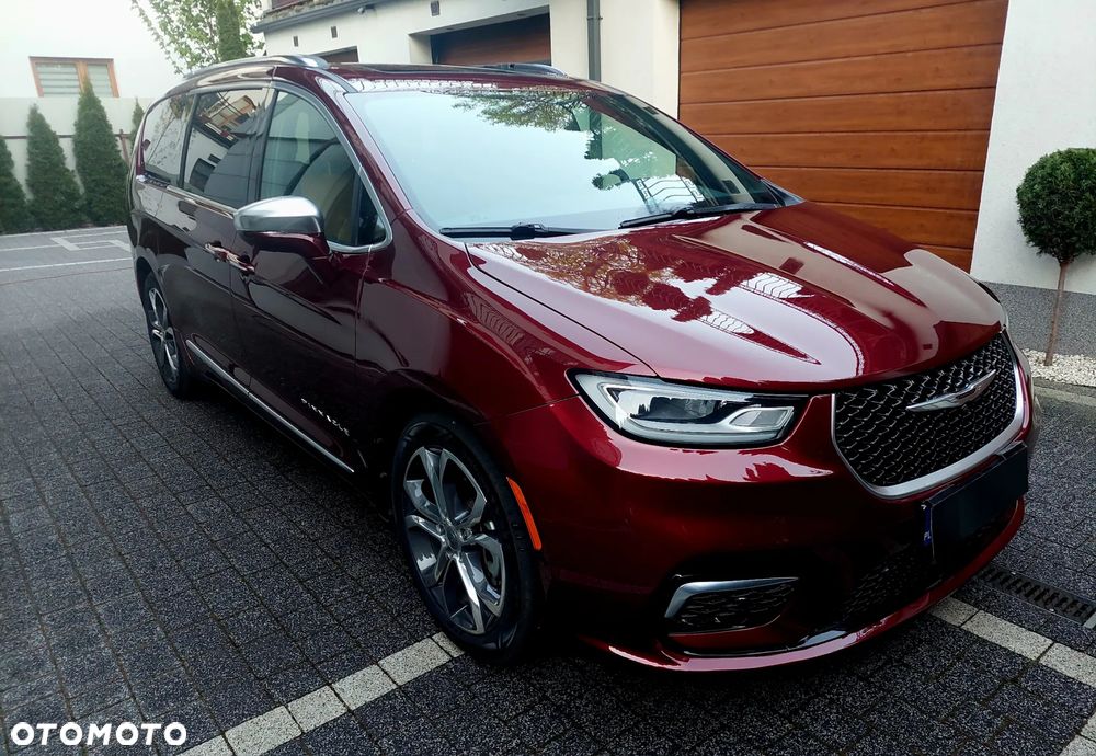 Chrysler Pacifica - 20