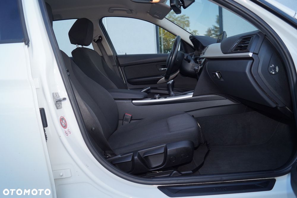 BMW Seria 3 - 29