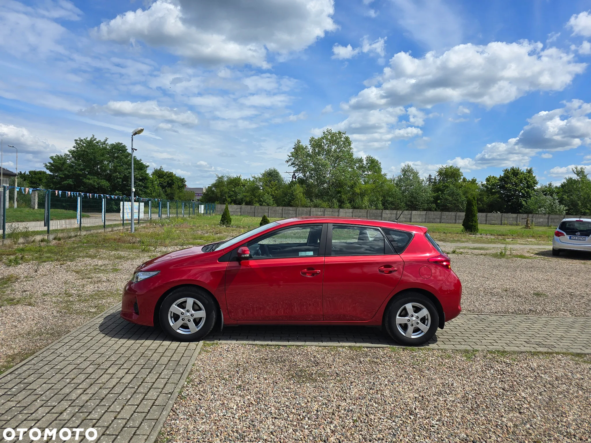 Toyota Auris 1.33 VVT-i Business Edition - 10
