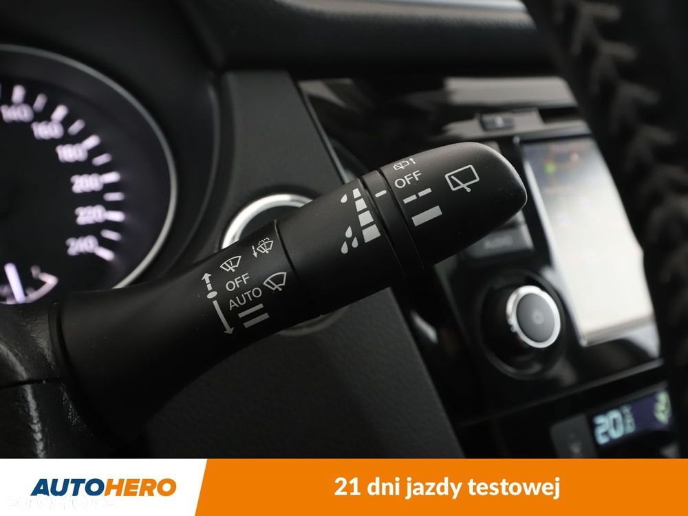 Nissan Qashqai - 26