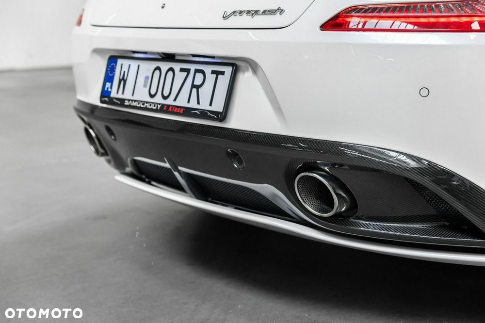Aston Martin Vanquish - 21