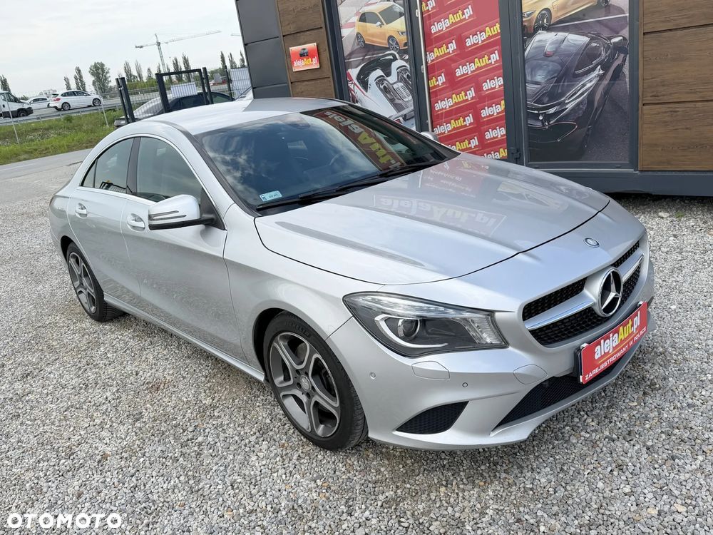 Mercedes-Benz CLA 250 4Matic 7G-DCT AMG Line - 2