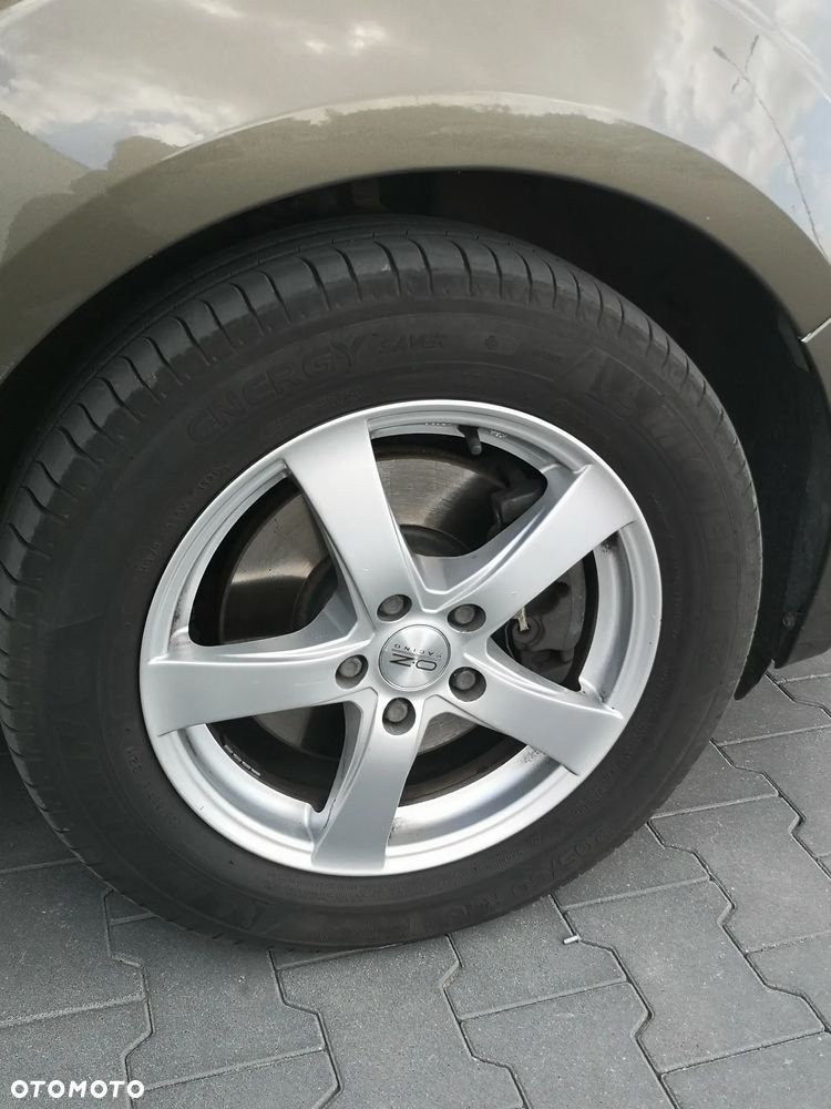 Ford Galaxy 2.0 TDCi Platinium X (Ghia) - 21